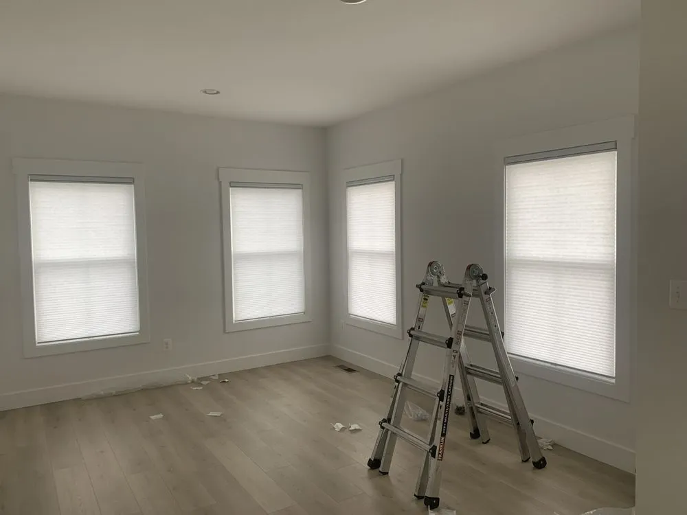 Slide of Ali Handyman