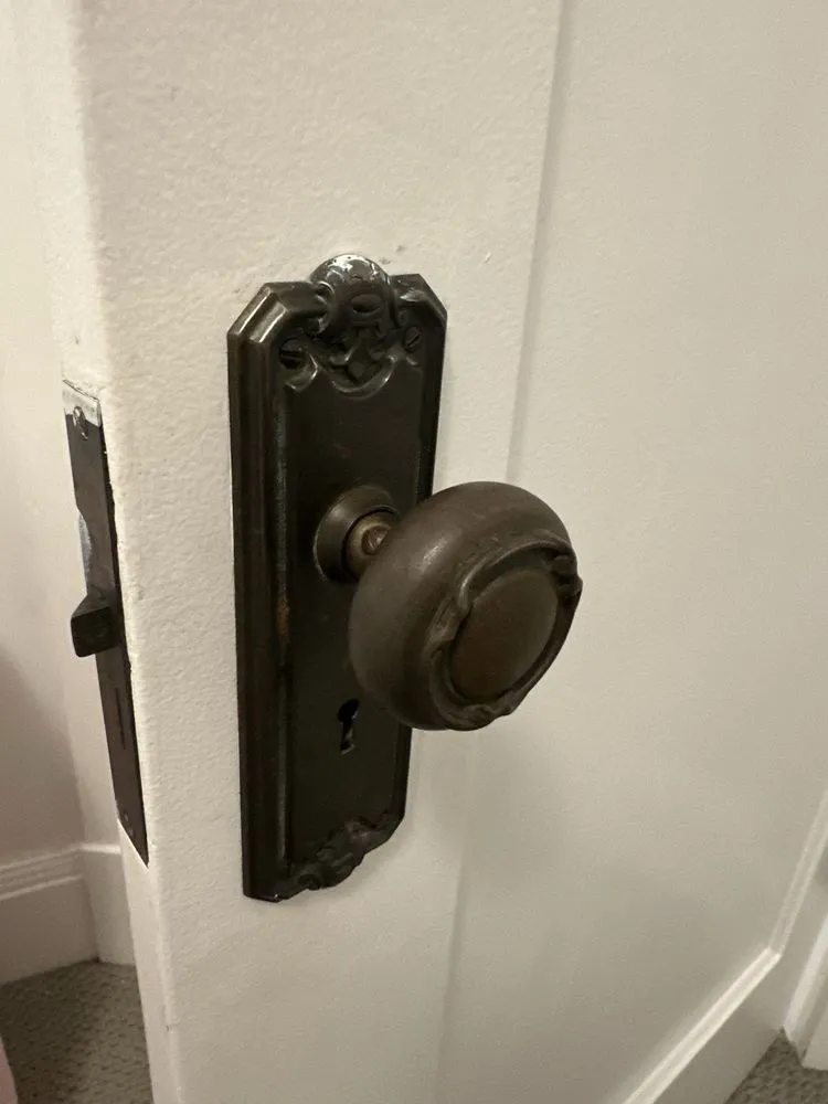 Slide of Aliaksey Hrinevich Handyman