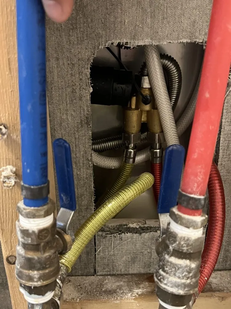 Slide of Alicea Homewatch And Repair