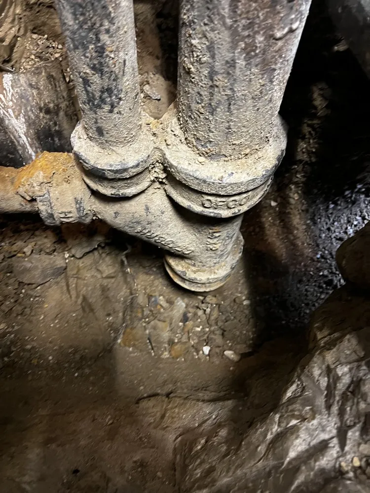 Slide of Alienplumbingandsewer