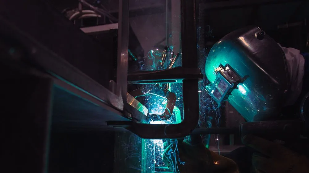 Slide of All Points Boats