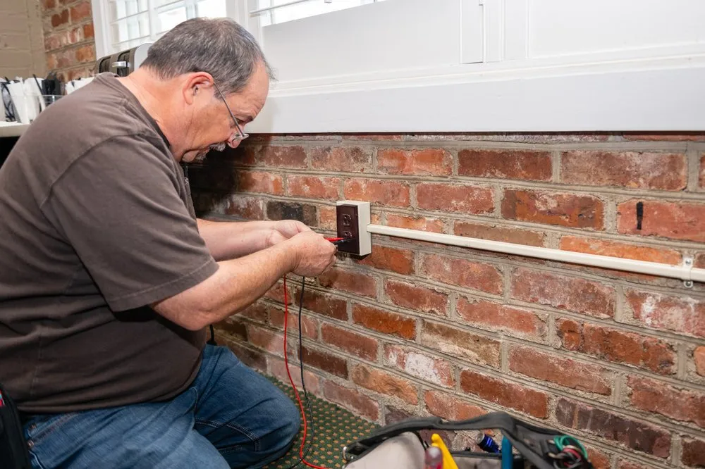 Slide of All Seasons Repairs