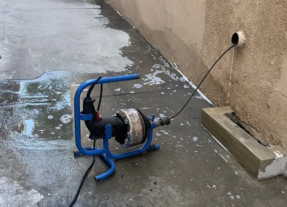 Emergency pipe repair in Los Angeles, CA by ALMCO Plumbing