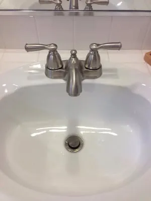 Almendariz Plumbing Systems Logo