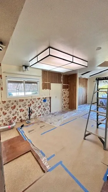 Slide of Alpha Handyman