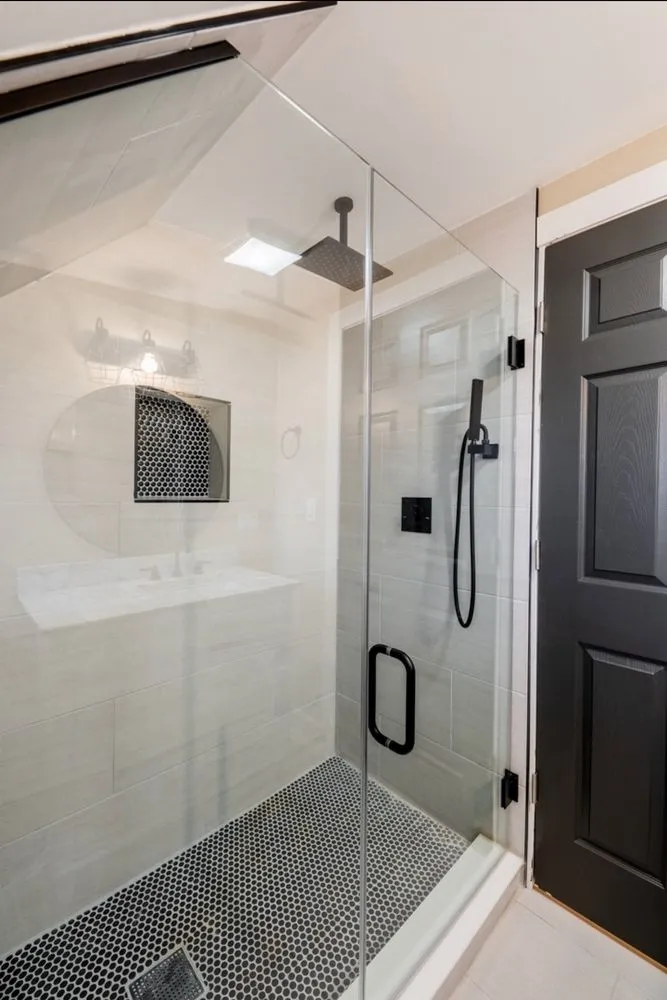 Slide of Alpha HandyWorks