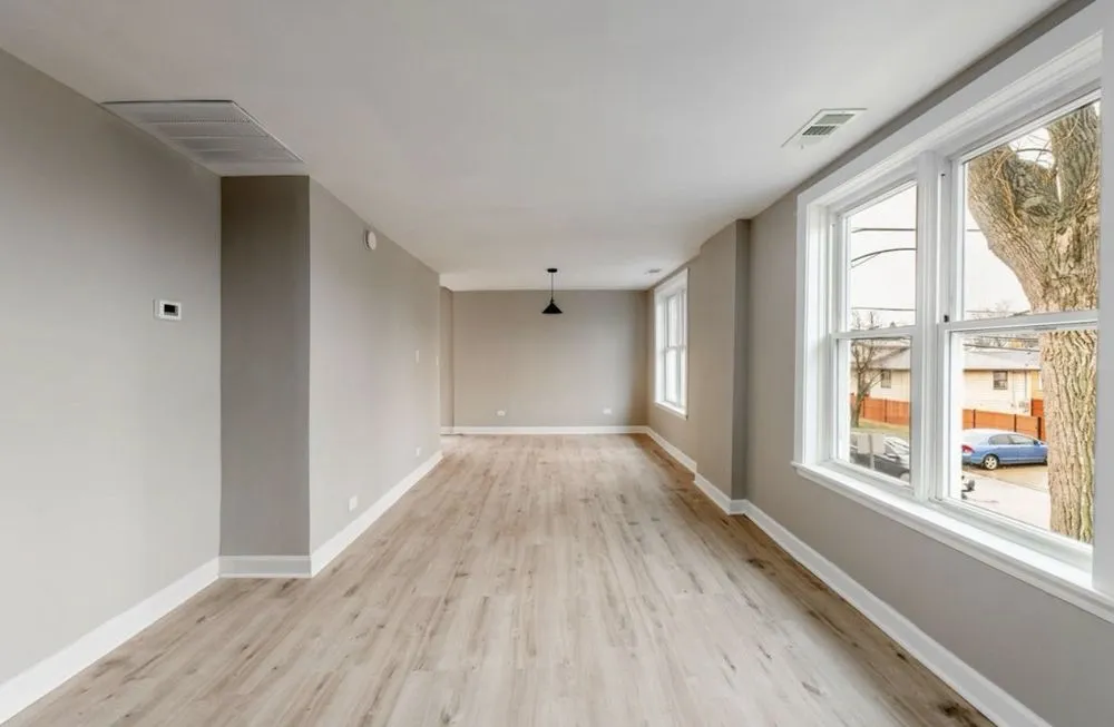 Slide of Alpha HandyWorks