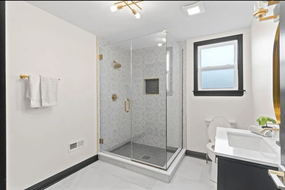 Slide of Alpha HandyWorks