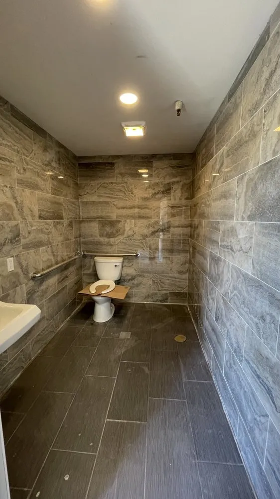 Slide of ALS Plumbing and Handyman