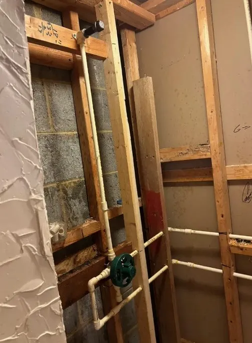 Slide of Alvarez De Leon Plumbing