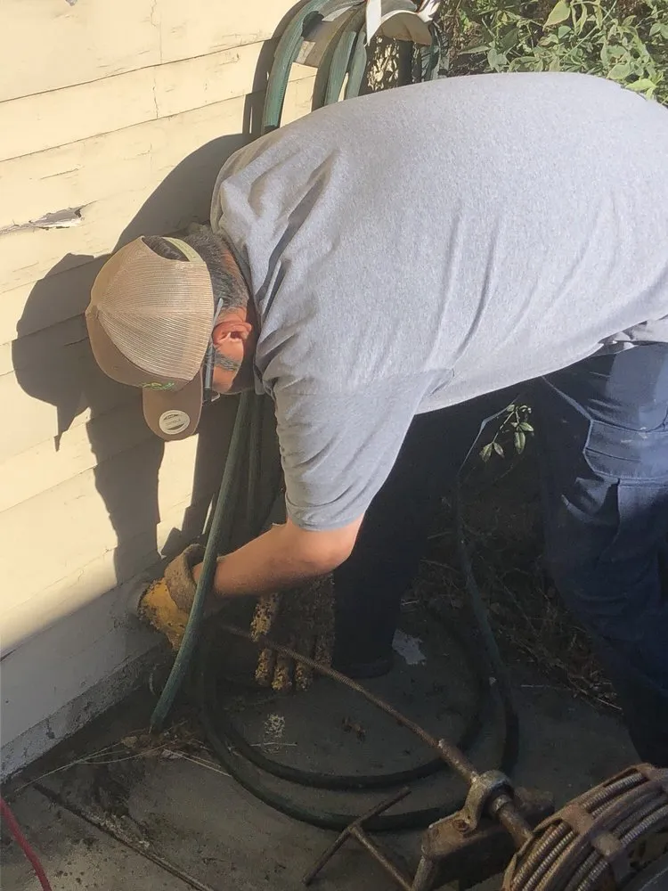 Slide of Alvarez Plumbing