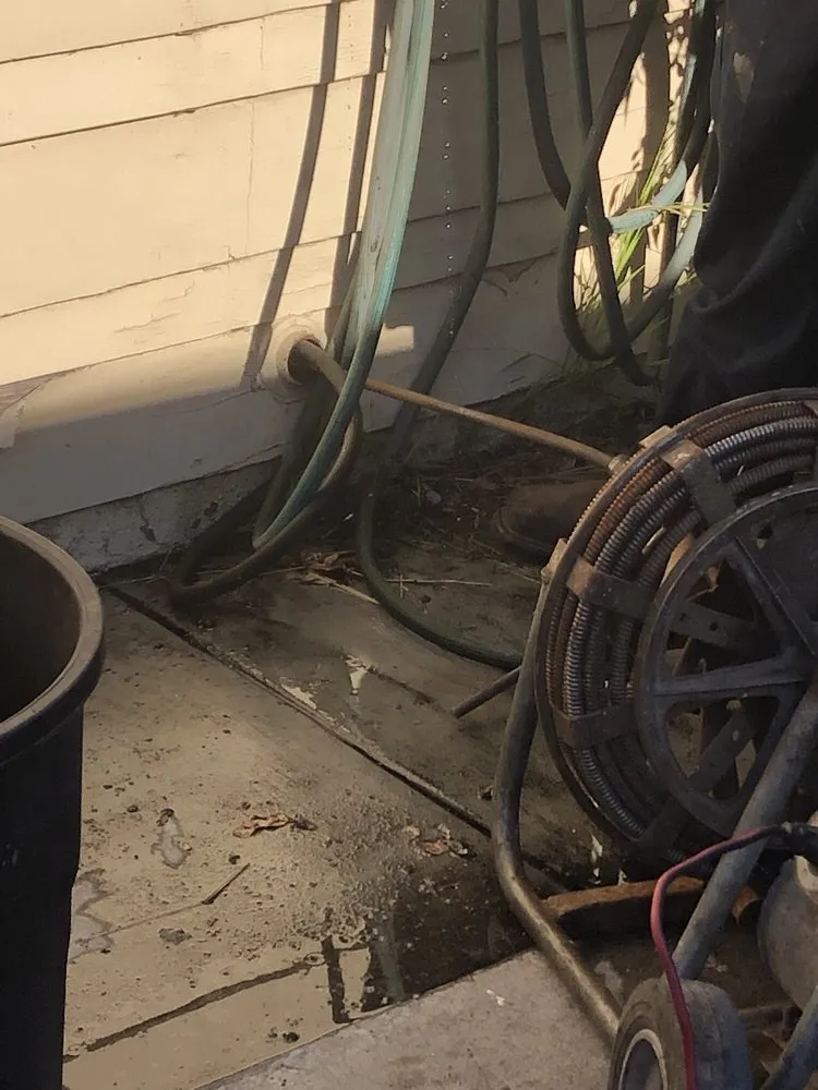 Slide of Alvarez Plumbing