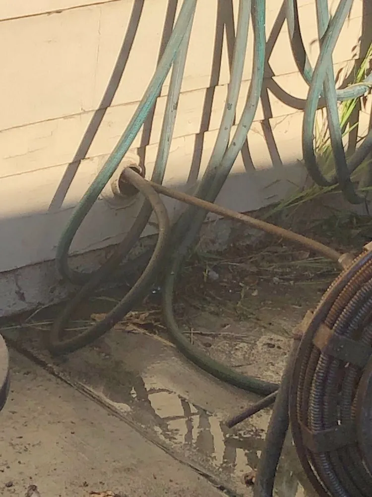 Slide of Alvarez Plumbing