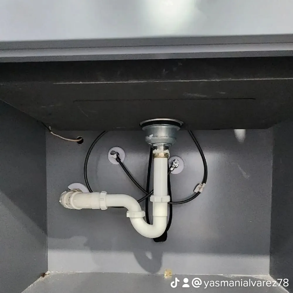 Slide of Alvarez Plumbing Services