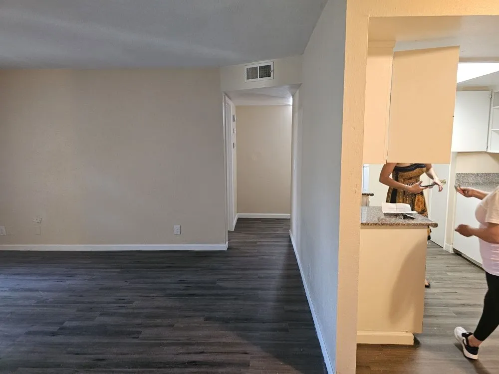 Slide of Alvaro Construction