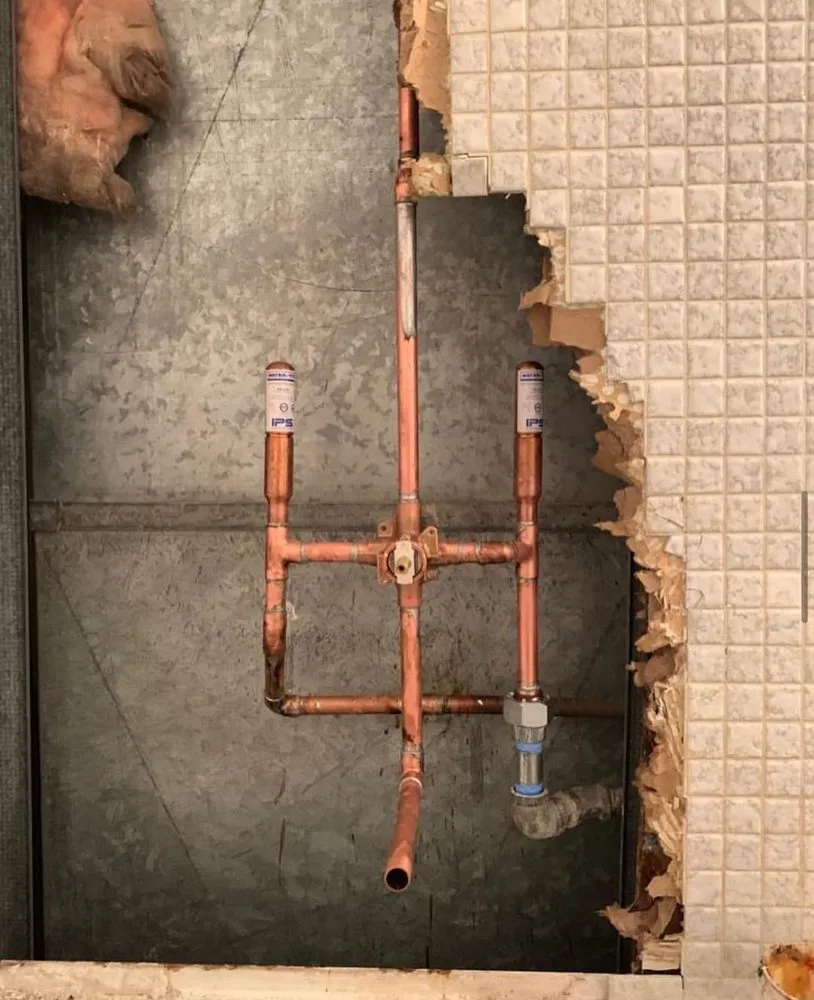 Slide of AM Engineers Contractors