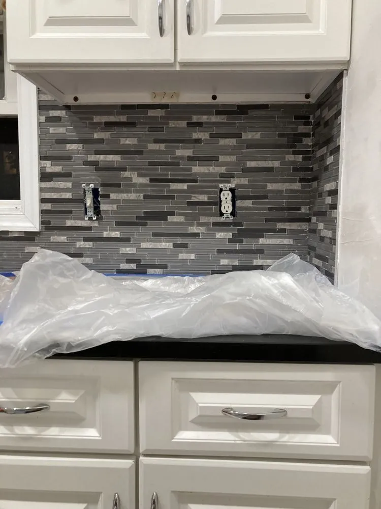 Slide of A&M Home Improvement