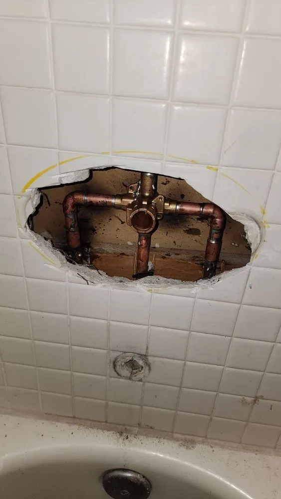 Slide of AM Royalty Plumbing