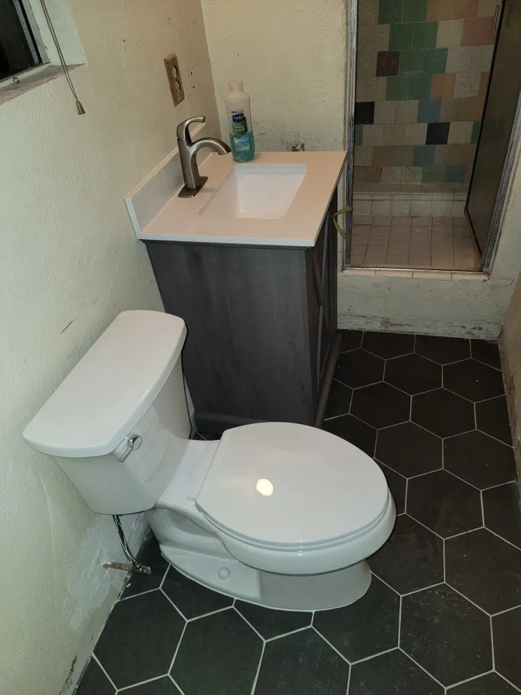 Slide of AM Royalty Plumbing