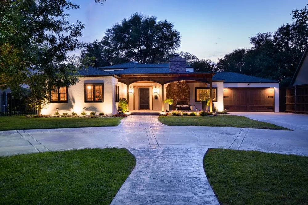 Slide of Amarillo Land Services