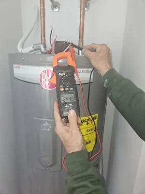 Ameri-Tech Plumbing Logo