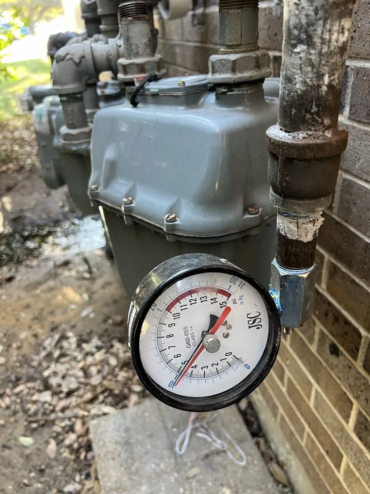 Emergency leak detection in Dallas, TX by American Plumbing Services