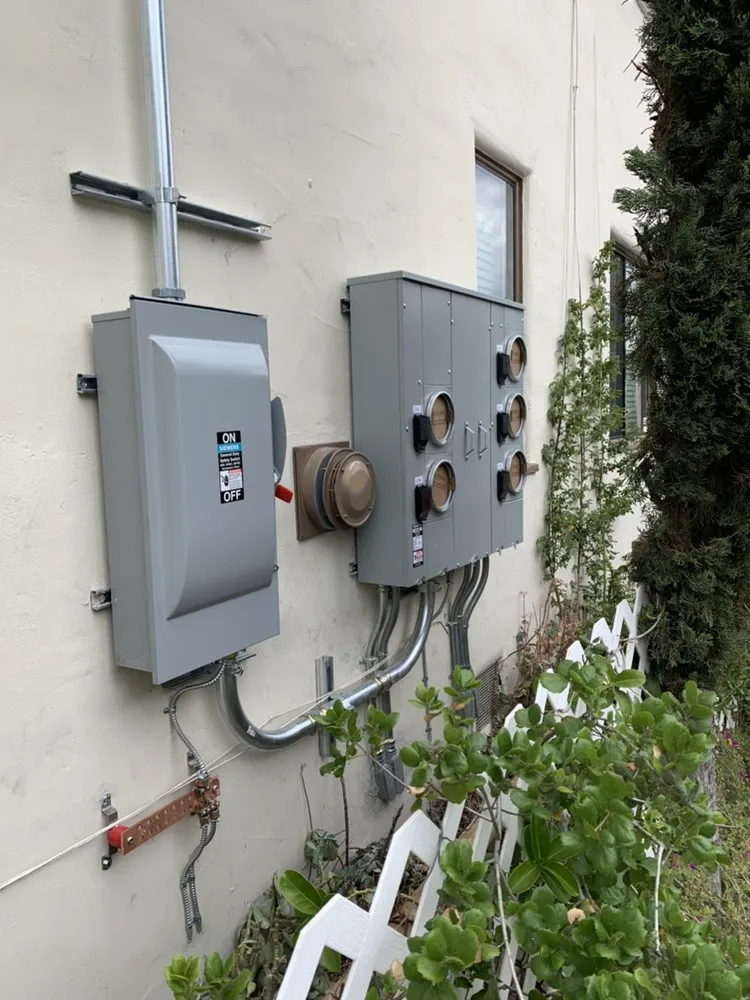 Emergency leak detection for homes in Los Angeles, CA by American Reliable Services