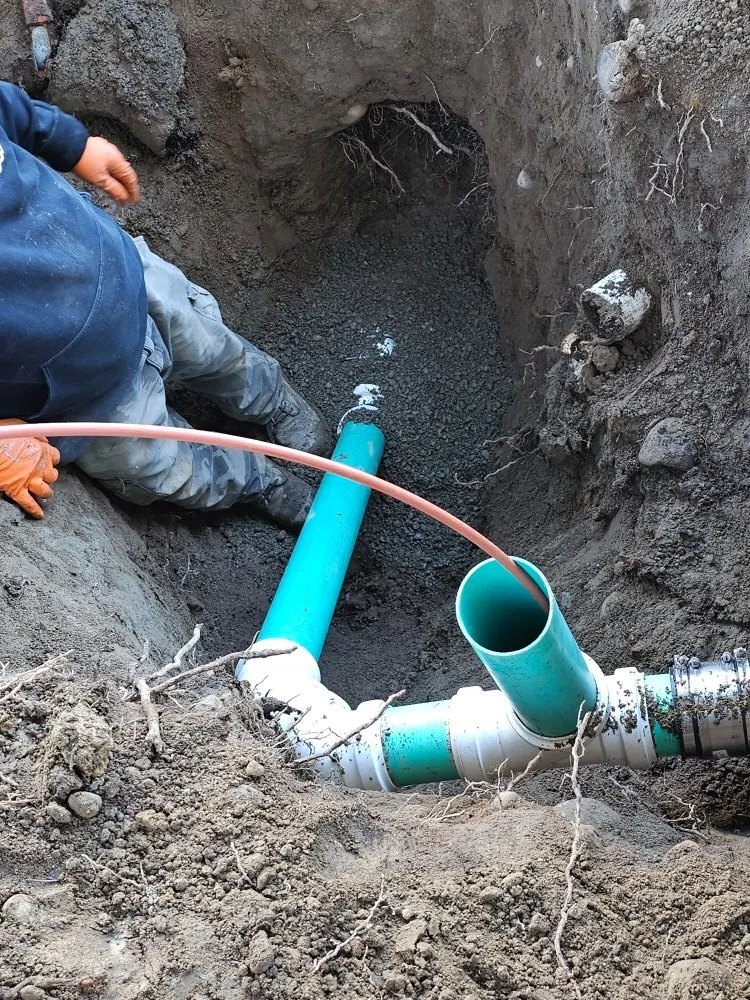 Expert emergency plumbing for homes in Bellvue, WA by American Rooter Sewer & Drain Service