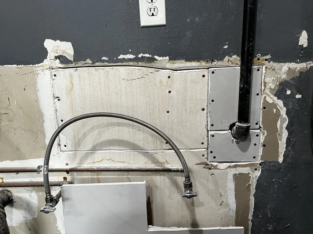 Slide of American Rooters 4 Less