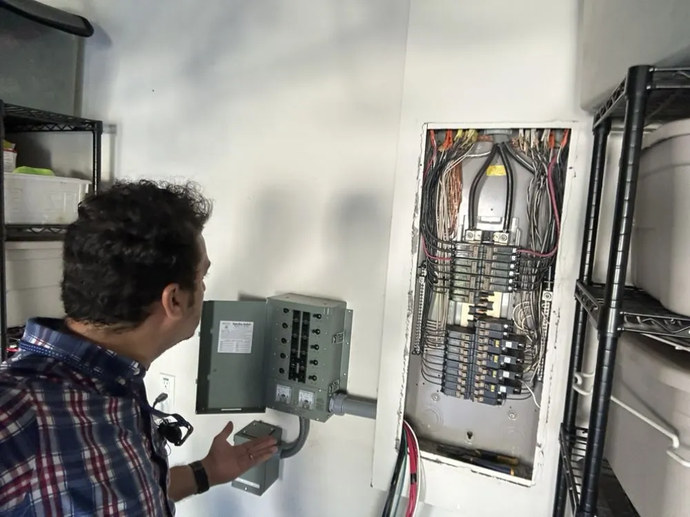 Slide of Americas Handy