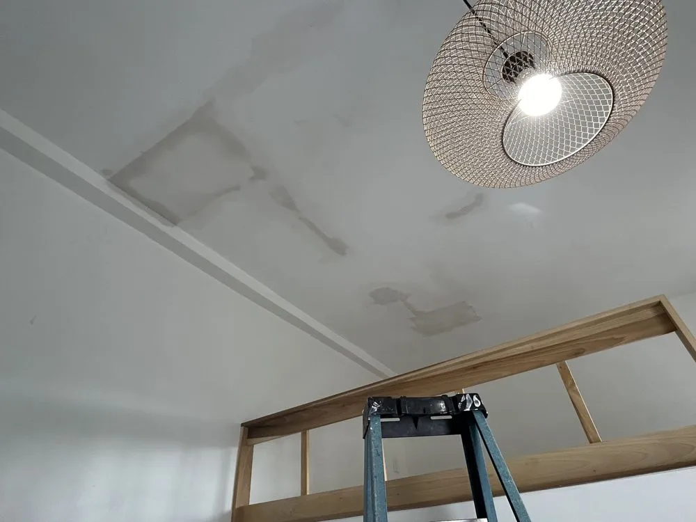 Slide of Amet Services