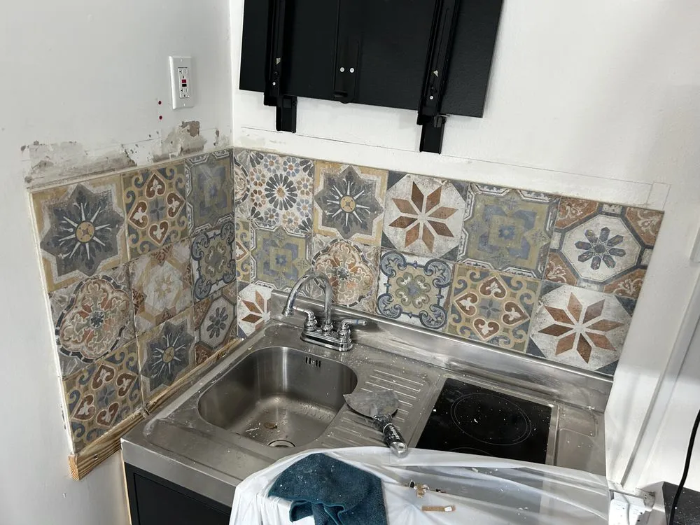 Slide of Amet Services