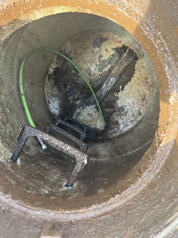 Slide of Amp Services