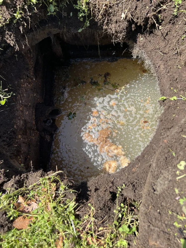 Slide of Amp Services