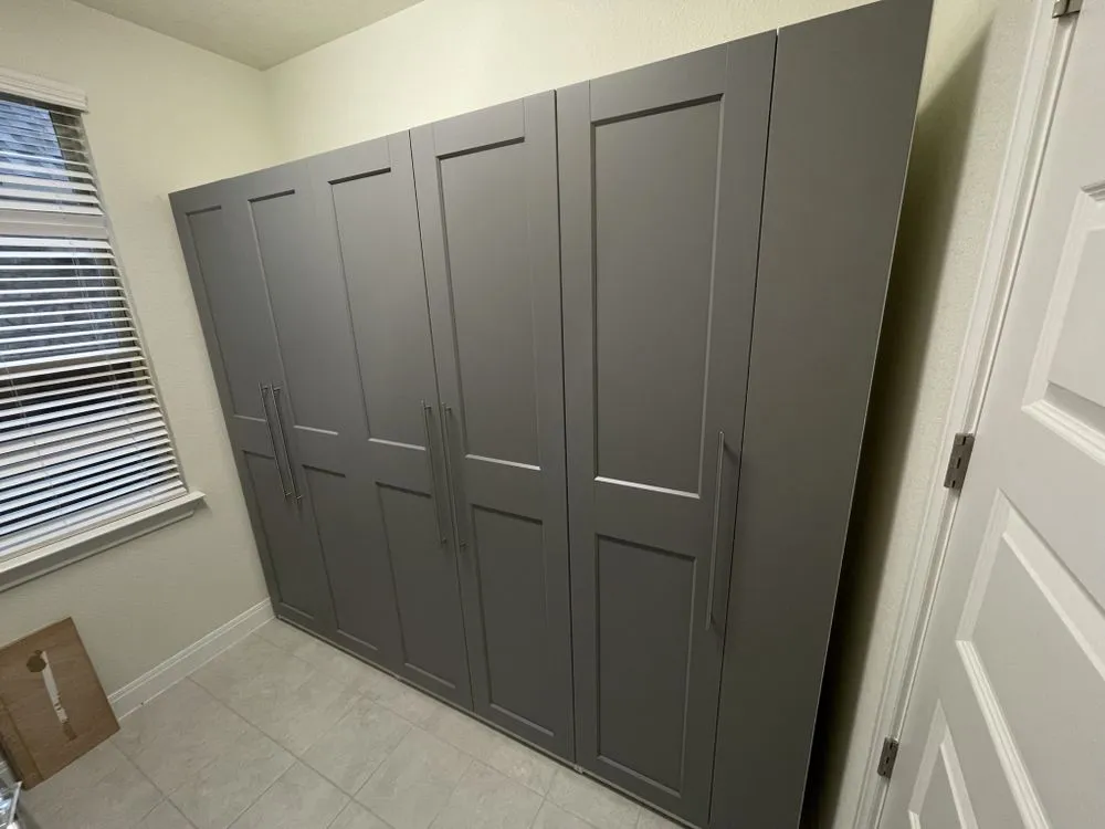 Slide of Andres HandyCare