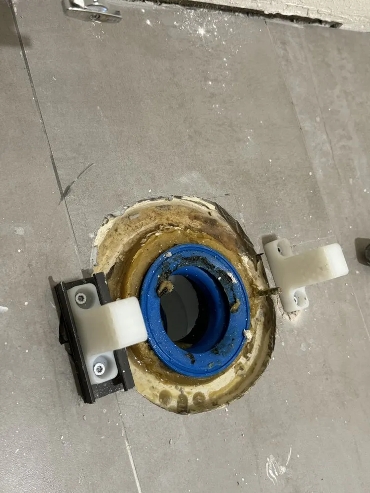 Slide of Andrii Handyman Plumber Electrician