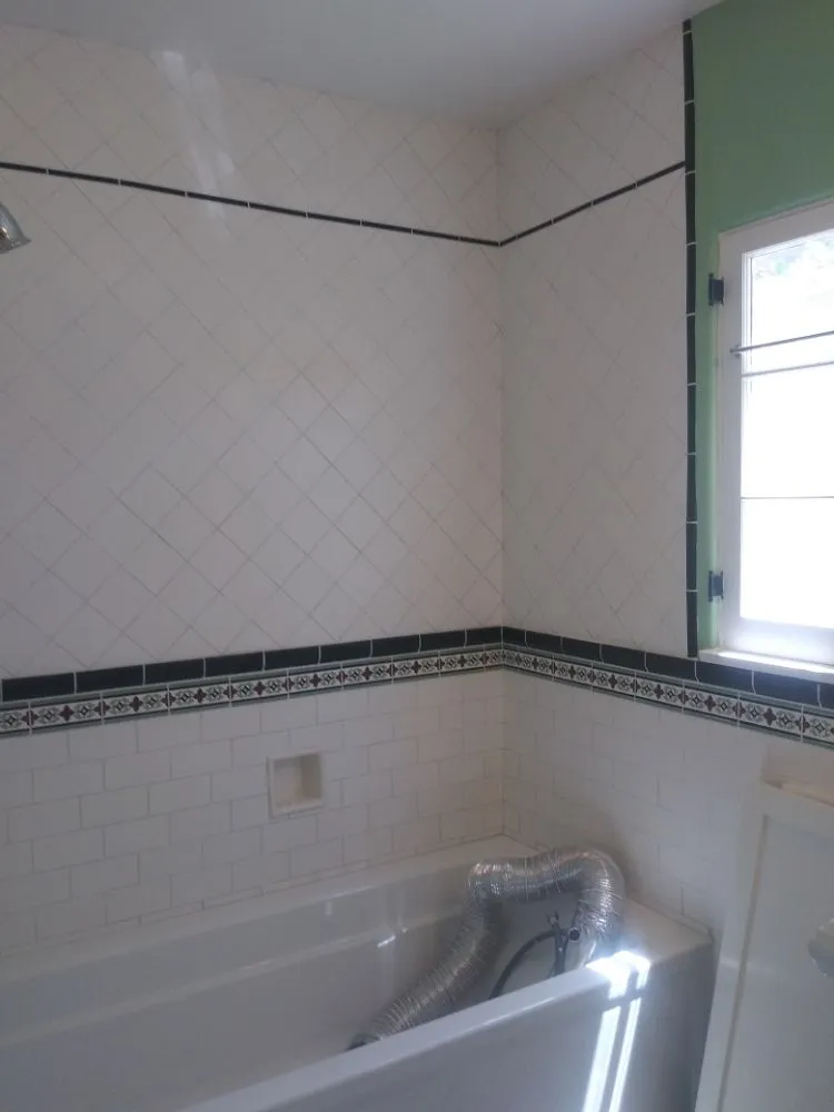 Slide of Antonio Construction