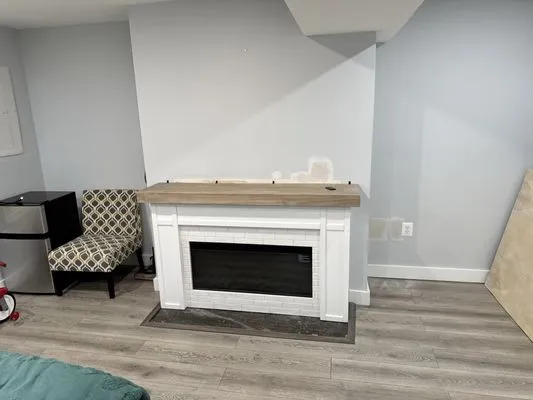 Anwar Remodling and Construction Logo