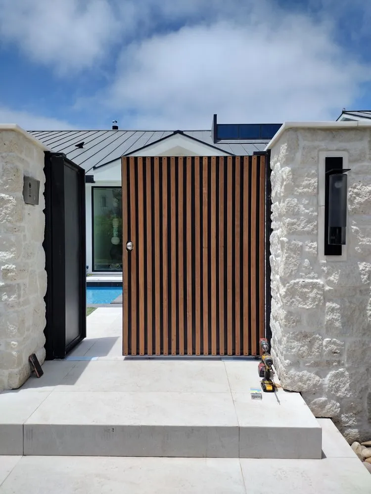 Slide of Apalex Construction