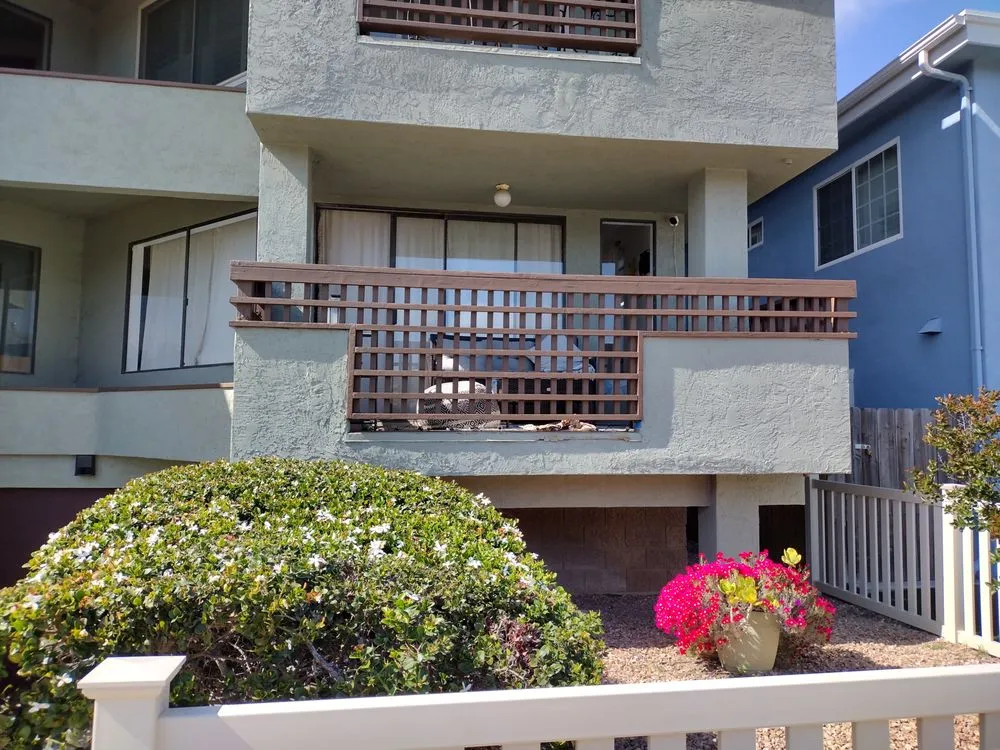 Slide of Apalex Construction