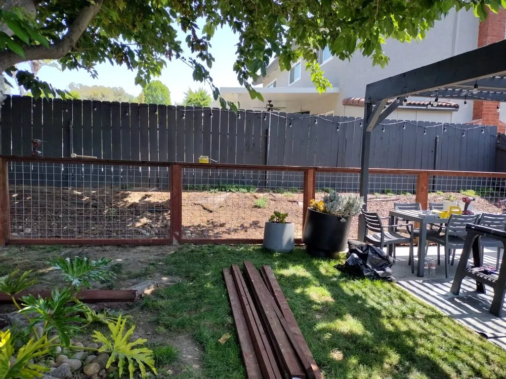 Slide of Apalex Construction