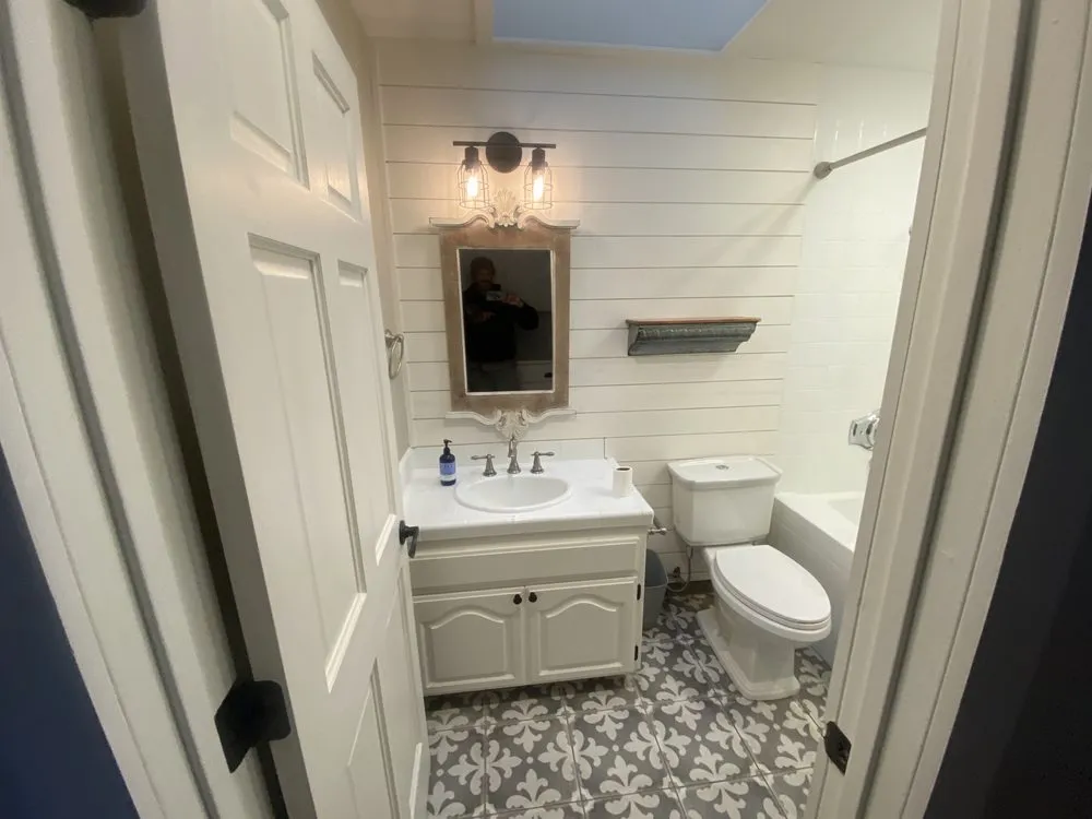 Slide of Aps Remodeling And Construction