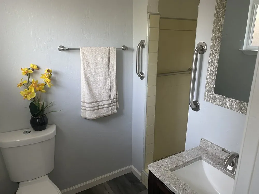 Slide of Aps Remodeling And Construction