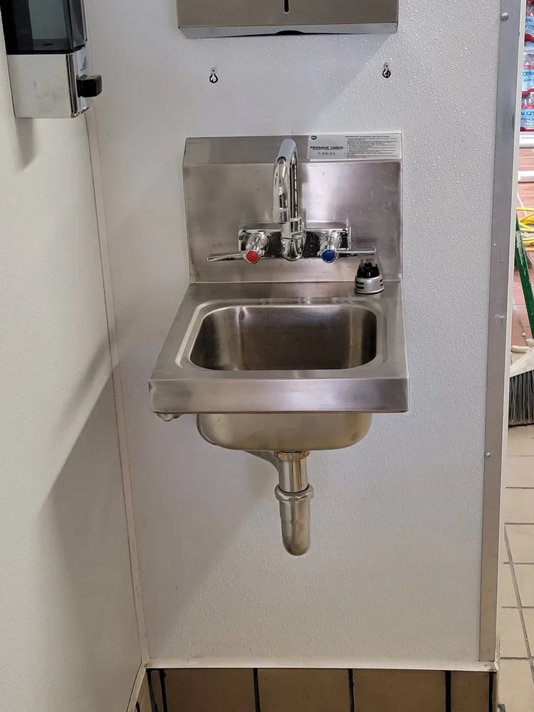 Expert water heater service experts serving Lawndale, CA - Aqua Dynamics Plumbing Company