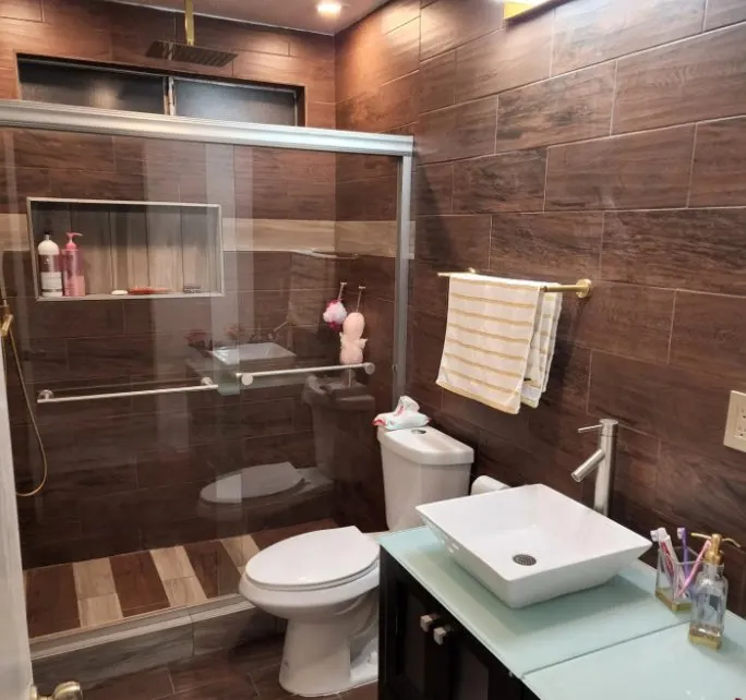 Slide of Aqua Plumbing Services