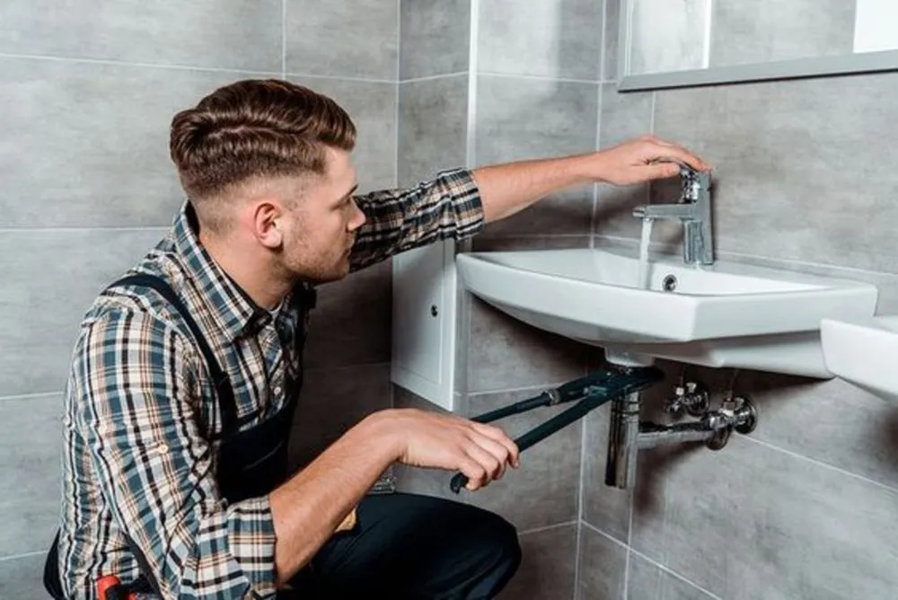 Slide of AquaGuard Plumber Cheap