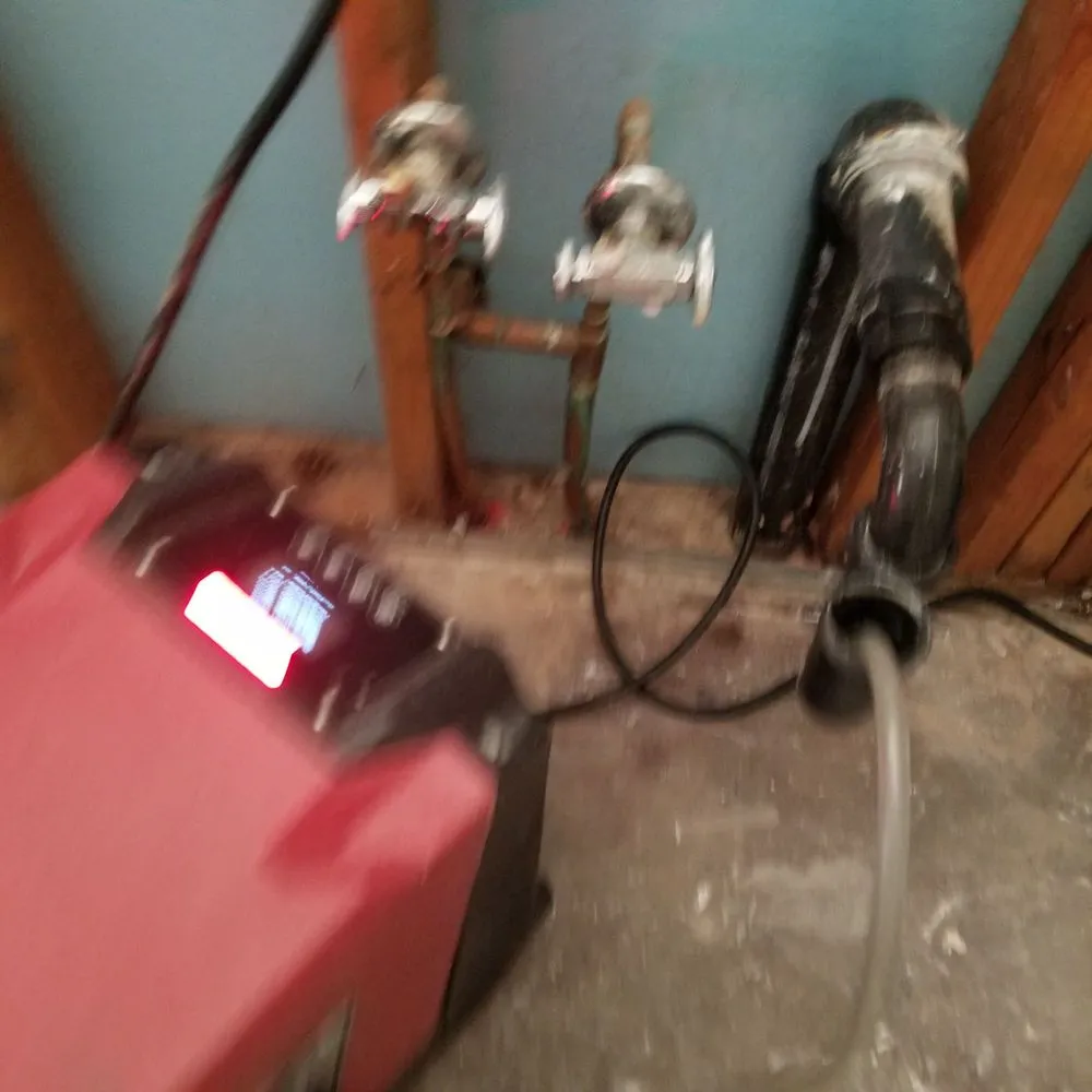 Slide of AquaMac Plumbing