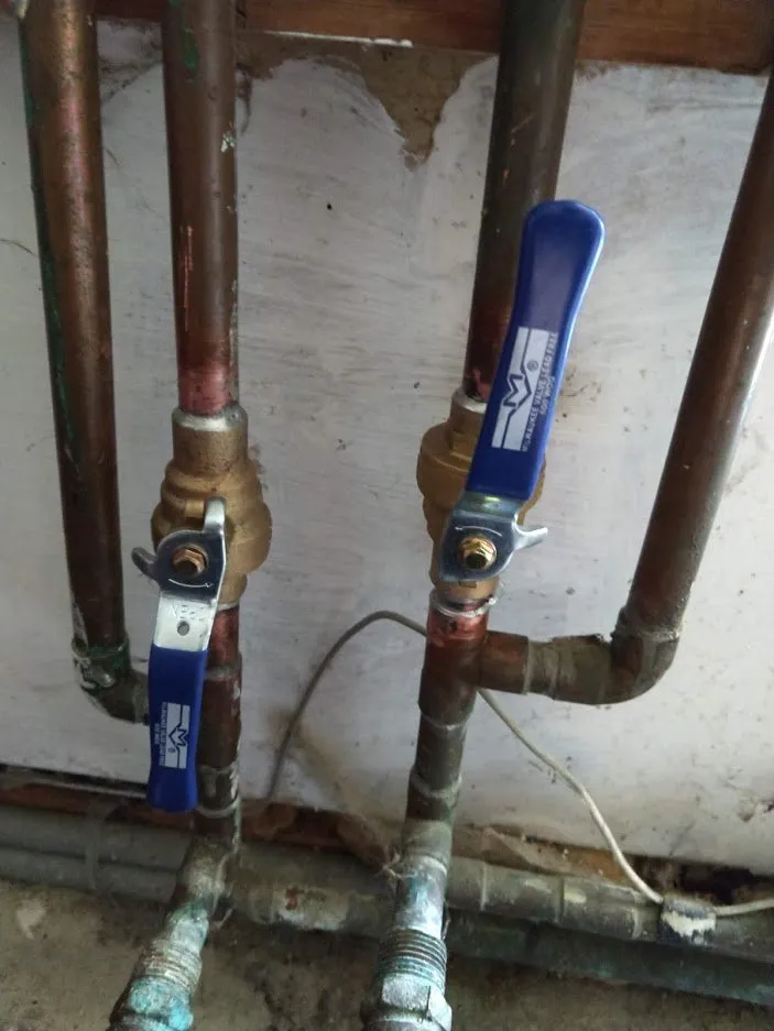 Reliable emergency plumbing experts serving Hoffman Estates, IL - AquaPro Plumbing