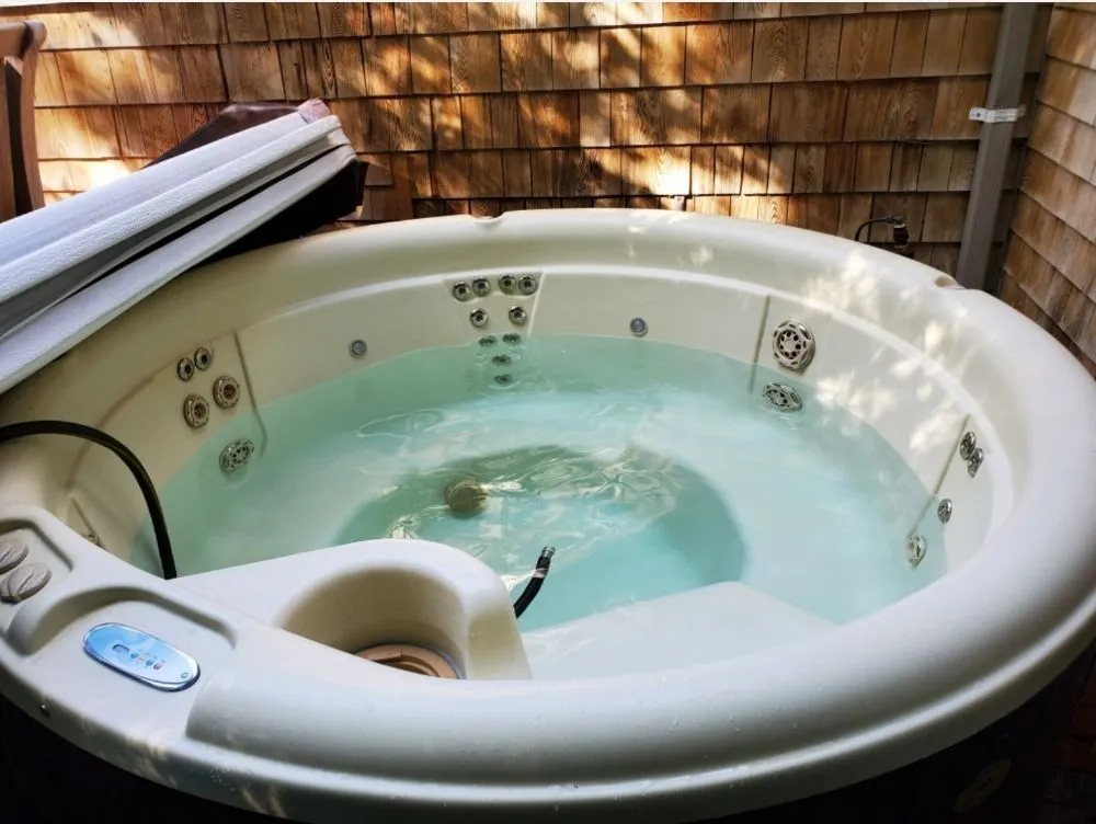 Slide of Aquatic Tech