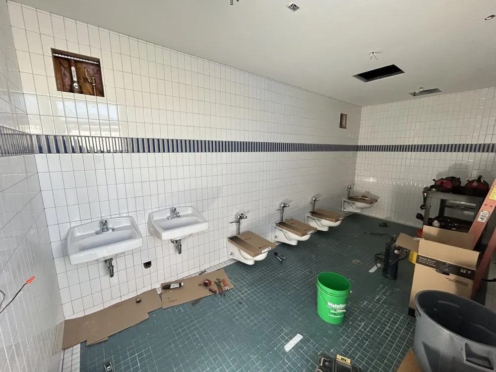 Slide of Aqueous Plumbing